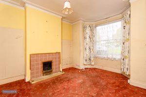 Sitting Room- click for photo gallery